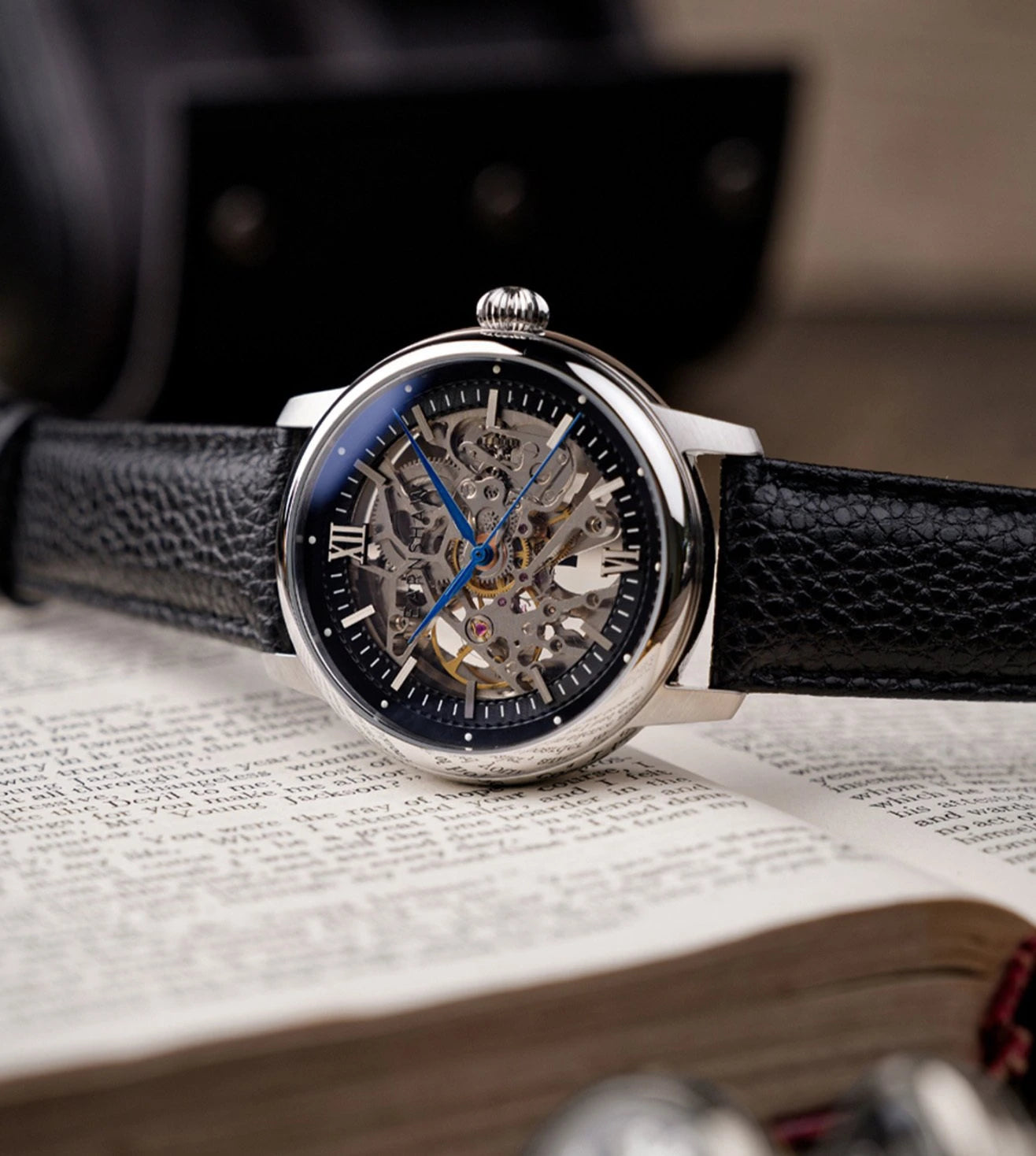 Earnshaw Black & Leather Men's Watch ES 8290 01