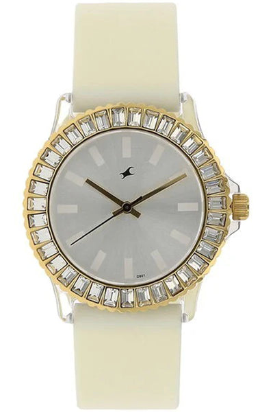 Fastrack Analog Silver & Plastic Women' NS9827PP01