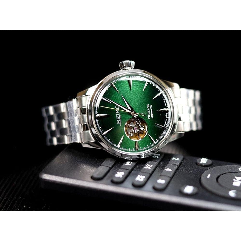 Seiko Analog green & Metal band Men's Watch SSA441J1