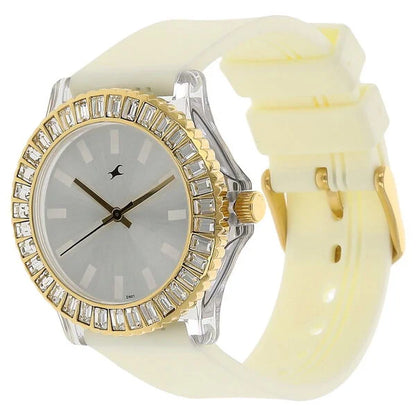 Fastrack Analog Silver & Plastic Women' NS9827PP01