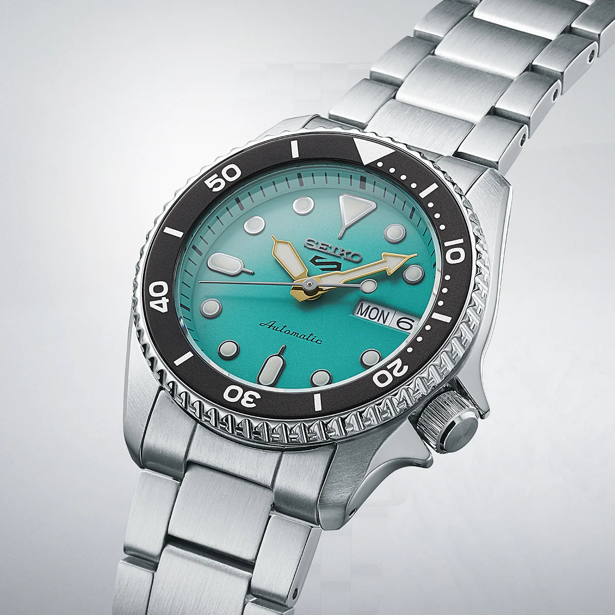 Seiko Analog sky blue & Metal band Men's Watch SRPK33K1