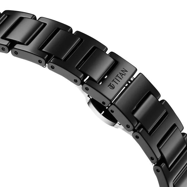 Edge Ceramic Slim Ceramic Strap Glossy Black Dial Analog Watch for Women