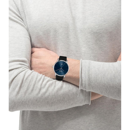 Hugo Boss Dean Qtz Basic Calendar Blue Round Dial Analog Men's Watch|Black Silicone Material|Black Color Band