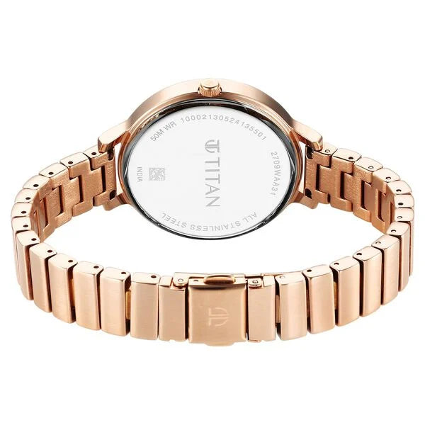 Secluded Quartz Analog Blue Dial Metal Strap Watch For Women