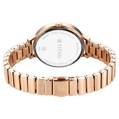 Secluded Quartz Analog Blue Dial Metal Strap Watch For Women
