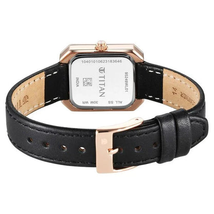 Analog Silver & Leather Women's Watch 95249WL01