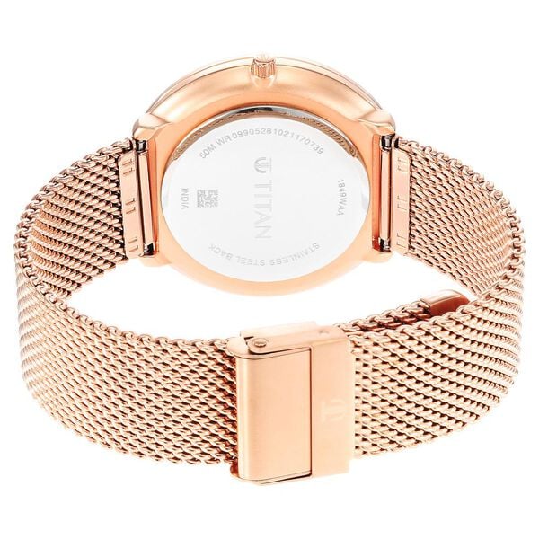 Black and Gold Silver Dial Analog Stainless Steel Strap watch for Men